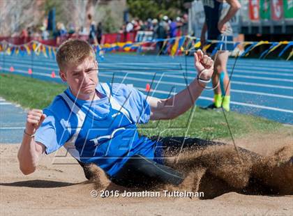Thumbnail 3 in 2016 Mullen Runners Roost Invitational photogallery.