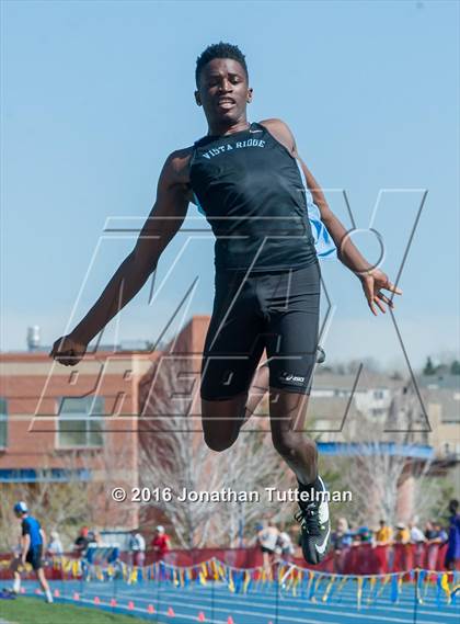 Thumbnail 1 in 2016 Mullen Runners Roost Invitational photogallery.