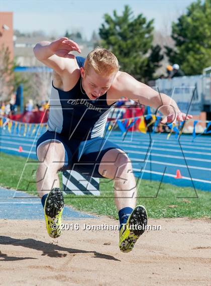Thumbnail 3 in 2016 Mullen Runners Roost Invitational photogallery.