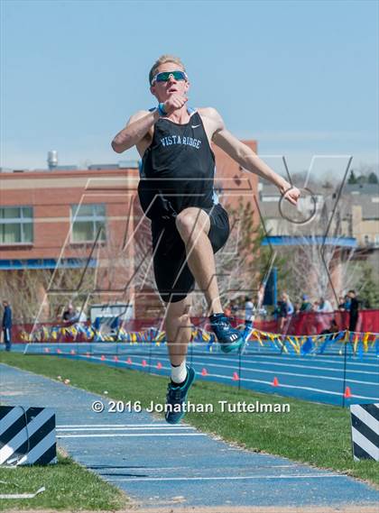 Thumbnail 3 in 2016 Mullen Runners Roost Invitational photogallery.