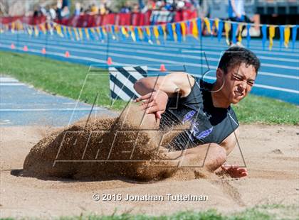 Thumbnail 2 in 2016 Mullen Runners Roost Invitational photogallery.