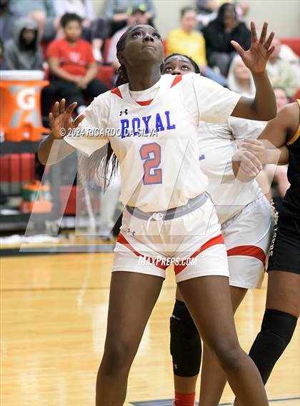 Thumbnail 3 in Royal vs Sealy photogallery.