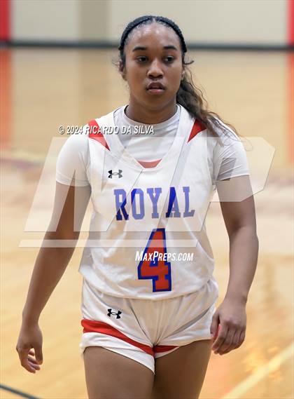 Thumbnail 1 in Royal vs Sealy photogallery.