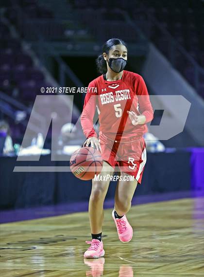 Thumbnail 1 in Valor Christian vs Regis Jesuit (CHSAA 5A Final) photogallery.