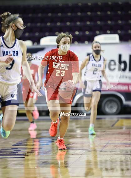 Thumbnail 3 in Valor Christian vs Regis Jesuit (CHSAA 5A Final) photogallery.