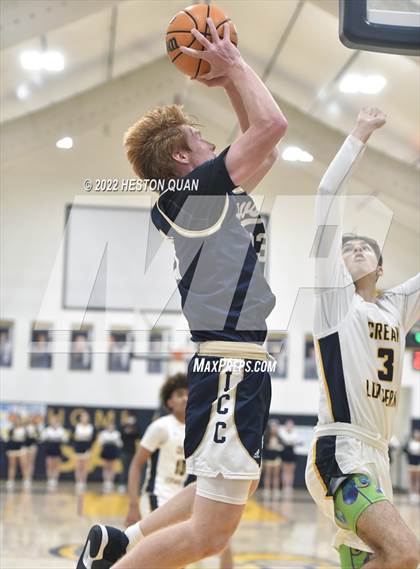 Thumbnail 3 in La Costa Canyon @ Crean Lutheran (CIF State D1 Playoffs) photogallery.