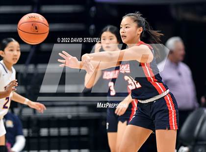 Thumbnail 3 in La Salle vs. Oakland Tech (CIF State D3 Final) photogallery.