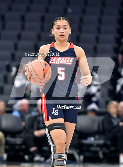Thumbnail 1 in La Salle vs. Oakland Tech (CIF State D3 Final) photogallery.