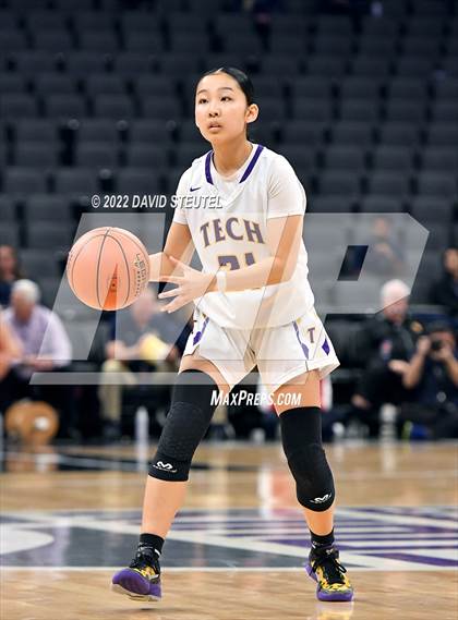 Thumbnail 2 in La Salle vs. Oakland Tech (CIF State D3 Final) photogallery.