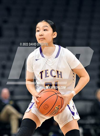 Thumbnail 1 in La Salle vs. Oakland Tech (CIF State D3 Final) photogallery.