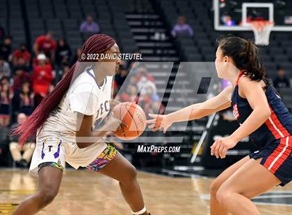 Thumbnail 1 in La Salle vs. Oakland Tech (CIF State D3 Final) photogallery.