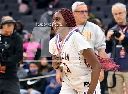 Thumbnail 2 in La Salle vs. Oakland Tech (CIF State D3 Final) photogallery.