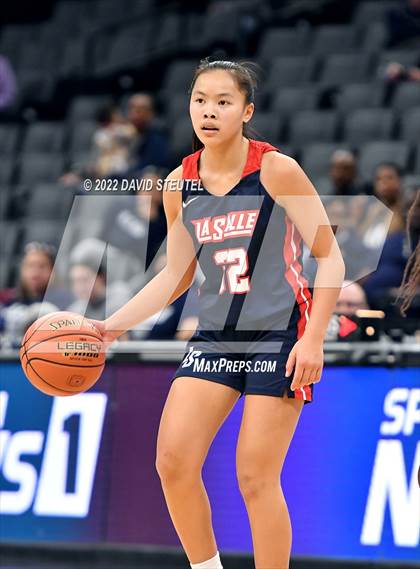 Thumbnail 3 in La Salle vs. Oakland Tech (CIF State D3 Final) photogallery.