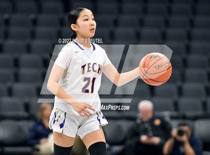Thumbnail 2 in La Salle vs. Oakland Tech (CIF State D3 Final) photogallery.