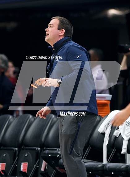Thumbnail 1 in La Salle vs. Oakland Tech (CIF State D3 Final) photogallery.