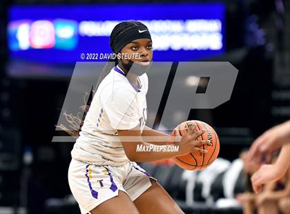Thumbnail 2 in La Salle vs. Oakland Tech (CIF State D3 Final) photogallery.