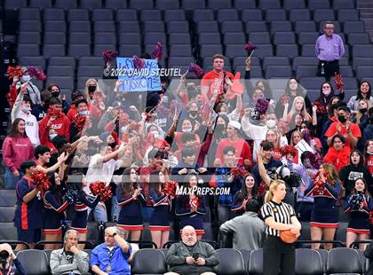 Thumbnail 2 in La Salle vs. Oakland Tech (CIF State D3 Final) photogallery.