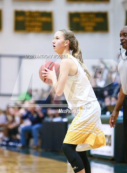 Thumbnail 1 in North Raleigh Christian Academy vs Ravnescroft (NCISAA 4A Championship) photogallery.