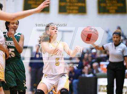 Thumbnail 3 in North Raleigh Christian Academy vs Ravnescroft (NCISAA 4A Championship) photogallery.