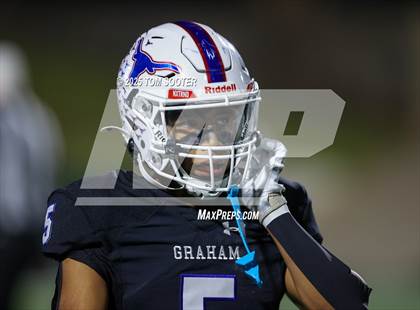 Thumbnail 3 in Liberty vs. Graham (UIL Football 4A D1 Area) photogallery.