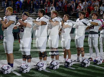 Thumbnail 3 in Liberty vs. Graham (UIL Football 4A D1 Area) photogallery.