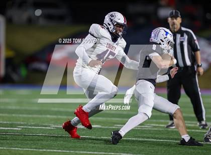 Thumbnail 2 in Liberty vs. Graham (UIL Football 4A D1 Area) photogallery.