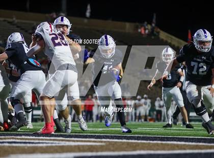 Thumbnail 3 in Liberty vs. Graham (UIL Football 4A D1 Area) photogallery.