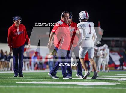 Thumbnail 1 in Liberty vs. Graham (UIL Football 4A D1 Area) photogallery.