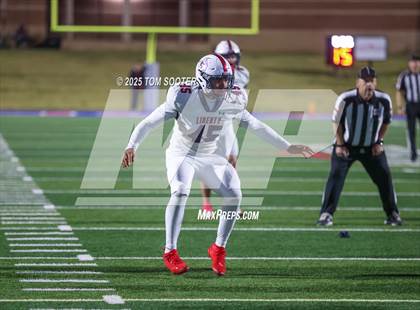 Thumbnail 3 in Liberty vs. Graham (UIL Football 4A D1 Area) photogallery.
