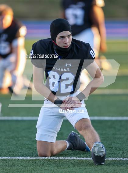 Thumbnail 2 in Liberty vs. Graham (UIL Football 4A D1 Area) photogallery.