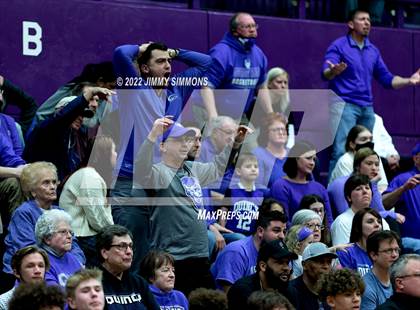 Thumbnail 2 in Quincy @ Collinsville (IHSA 4A Sectional Semifinal) photogallery.