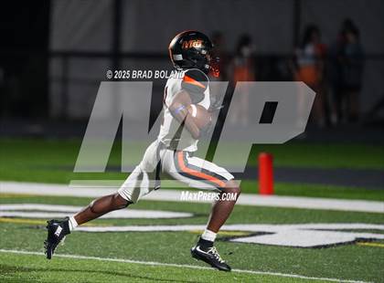 Thumbnail 3 in McGill-Toolen @ Davidson photogallery.