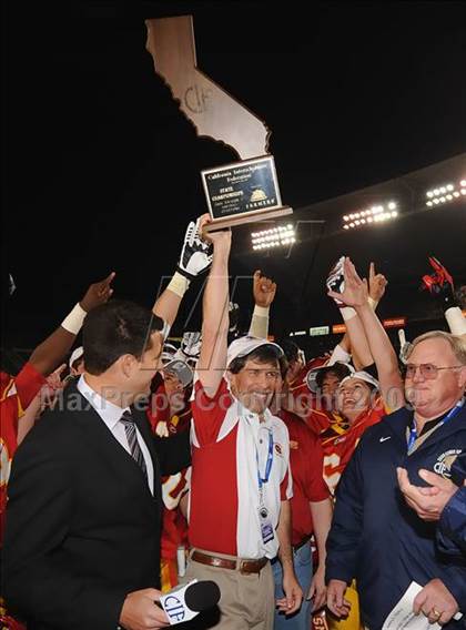 Thumbnail 1 in St. Mary's vs. Cathedral (CIF State D2 Final) photogallery.