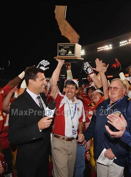 Thumbnail 2 in St. Mary's vs. Cathedral (CIF State D2 Final) photogallery.