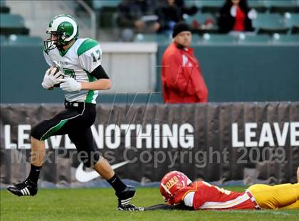 Thumbnail 3 in St. Mary's vs. Cathedral (CIF State D2 Final) photogallery.