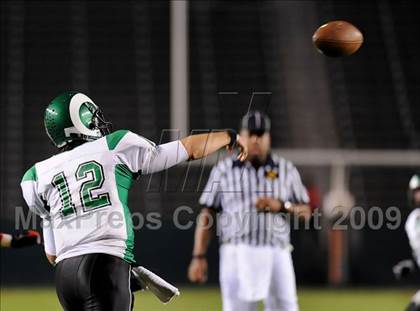 Thumbnail 3 in St. Mary's vs. Cathedral (CIF State D2 Final) photogallery.