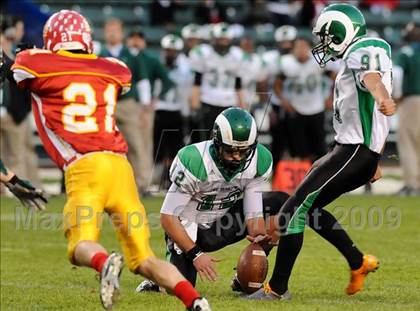 Thumbnail 3 in St. Mary's vs. Cathedral (CIF State D2 Final) photogallery.