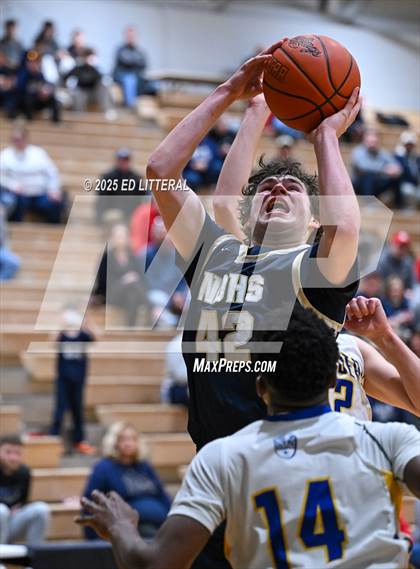 Thumbnail 3 in Catholic Central vs. Notre Dame (OHSAA DIV VII Regional Semifinal) photogallery.