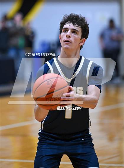 Thumbnail 2 in Catholic Central vs. Notre Dame (OHSAA DIV VII Regional Semifinal) photogallery.