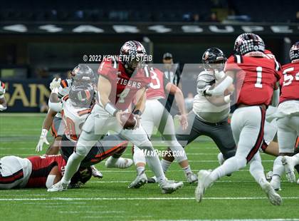 Thumbnail 1 in Union Parish vs. Many (LHSAA Div III Non-Select Final) photogallery.