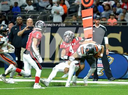 Thumbnail 1 in Union Parish vs. Many (LHSAA Div III Non-Select Final) photogallery.
