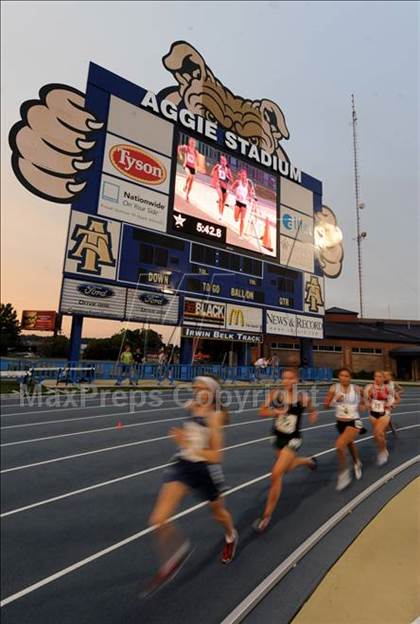 Thumbnail 1 in Nike Outdoor Nationals - Day 1 photogallery.
