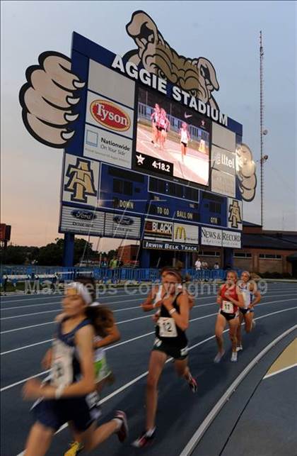 Thumbnail 2 in Nike Outdoor Nationals - Day 1 photogallery.