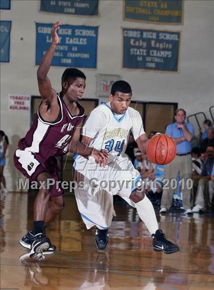 Thumbnail 3 in Fulton @ Gibbs photogallery.