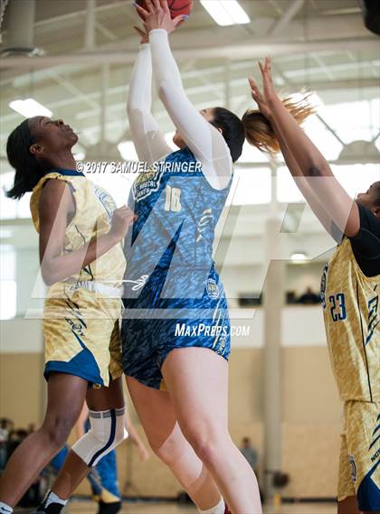 Thumbnail 3 in NorCal Sports All Star Game East vs West photogallery.