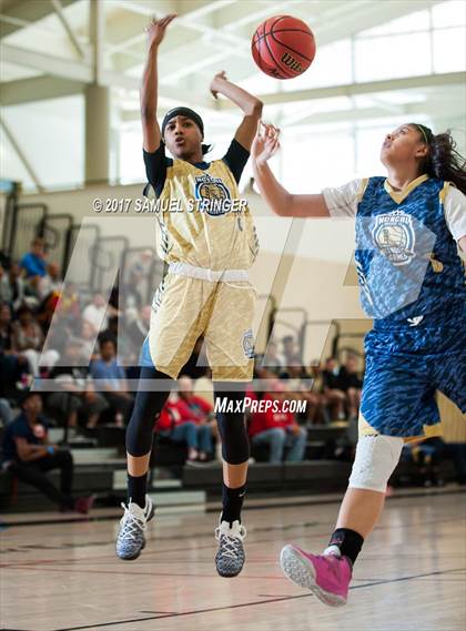 Thumbnail 1 in NorCal Sports All Star Game East vs West photogallery.