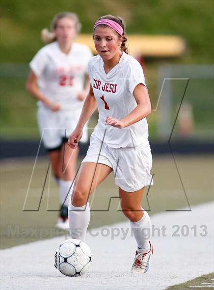 Thumbnail 3 in Oakville vs Cor Jesu Academy (MSHSAA Class 3 District 7 Playoff) photogallery.