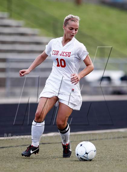 Thumbnail 2 in Oakville vs Cor Jesu Academy (MSHSAA Class 3 District 7 Playoff) photogallery.