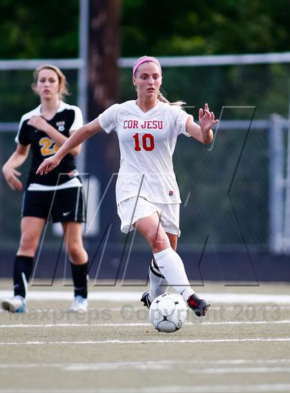 Thumbnail 1 in Oakville vs Cor Jesu Academy (MSHSAA Class 3 District 7 Playoff) photogallery.