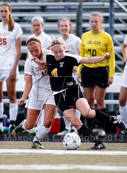 Thumbnail 3 in Oakville vs Cor Jesu Academy (MSHSAA Class 3 District 7 Playoff) photogallery.